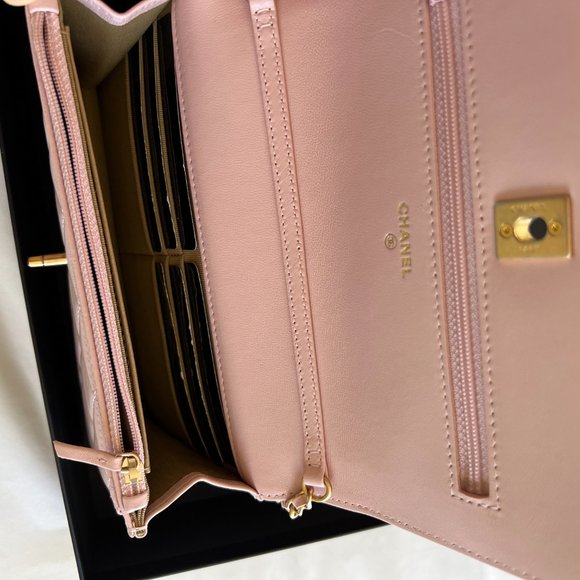 Brand new Chanel 23K light pink WOC with Pearl Crush With plastic seal - Picture 10 of 15